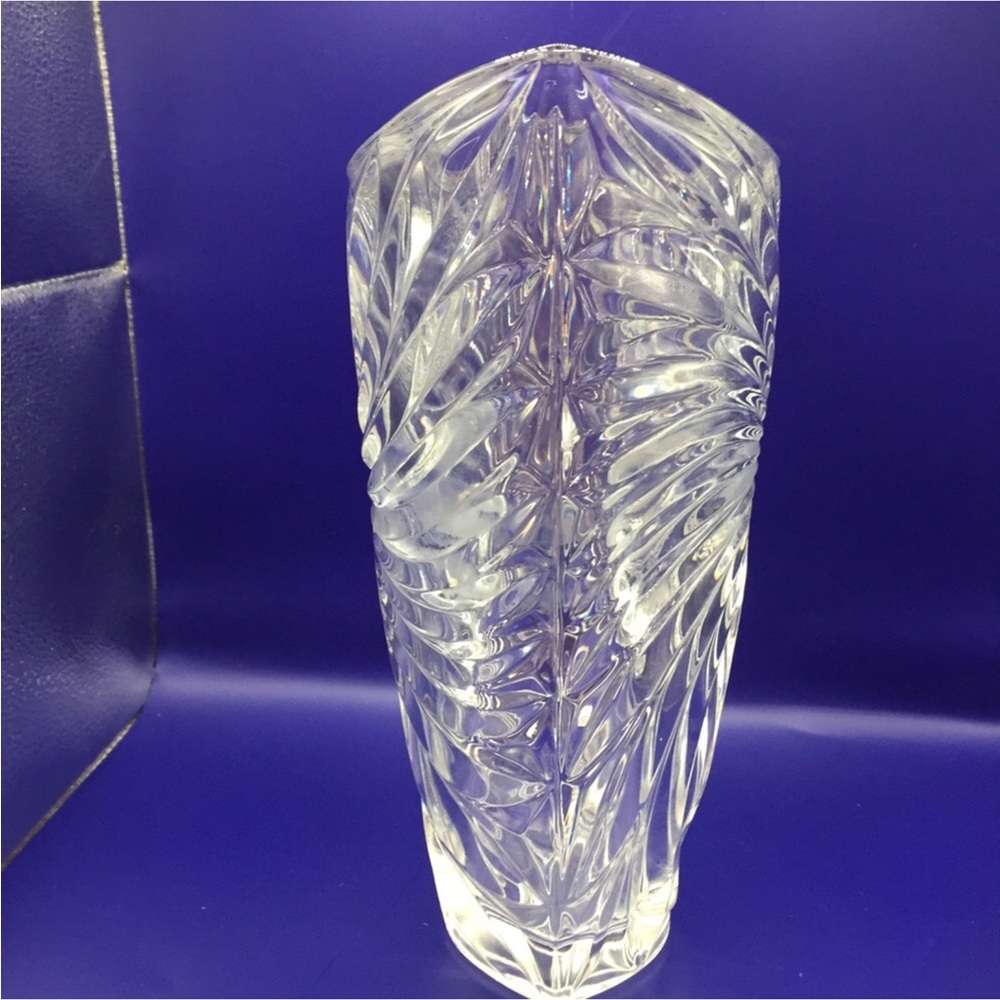 MIKASA CRYSTAL VASE "PEACOCK" 9.75" Celebrations - Picture 2 of 9